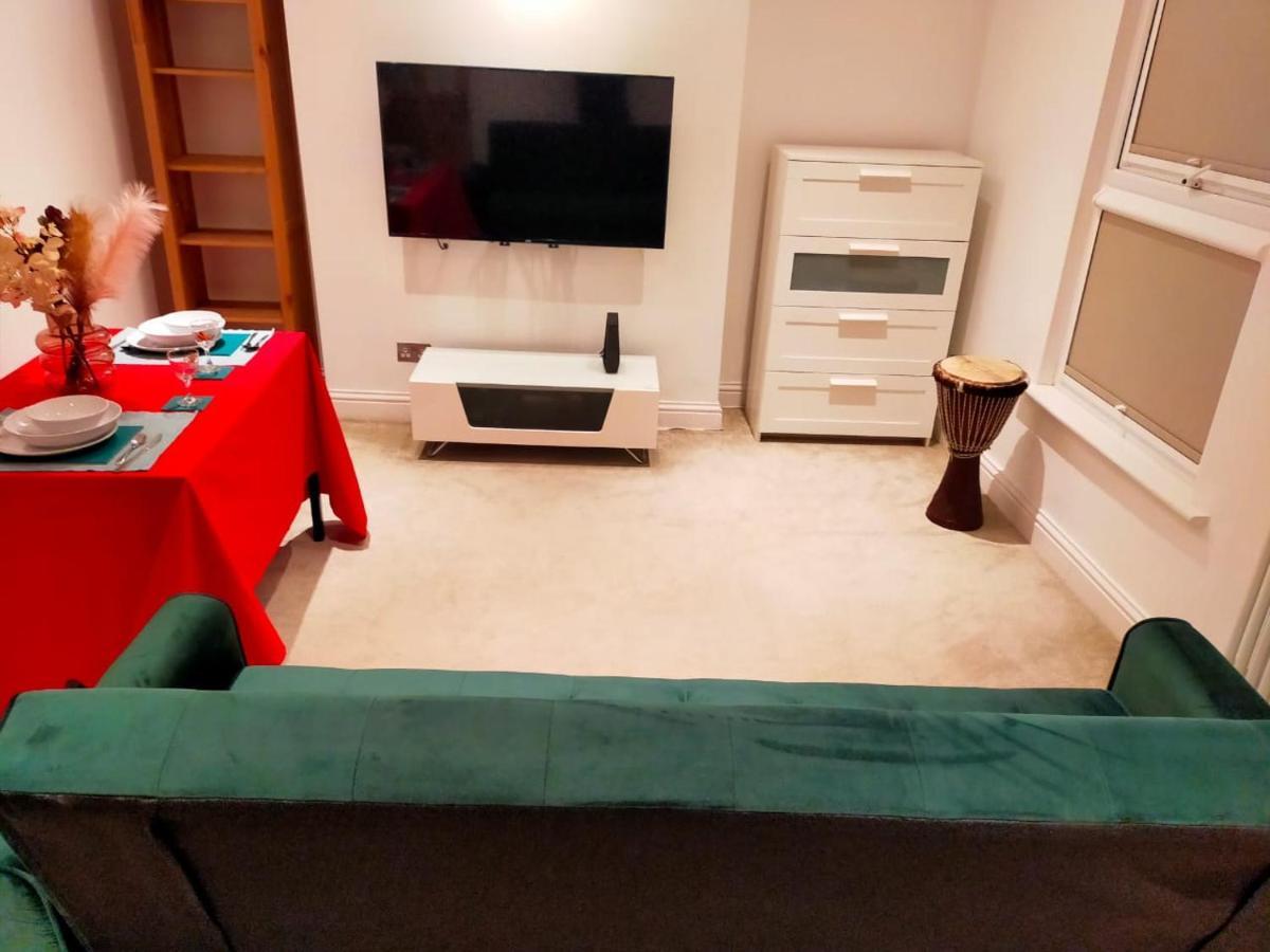 Fully-Equipped Flat In The City Of London Exteriör bild